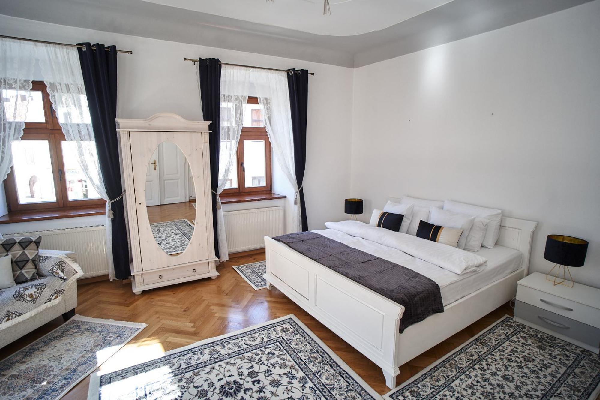 Crown Jewels Centre Sibiu Apartment Exterior photo
